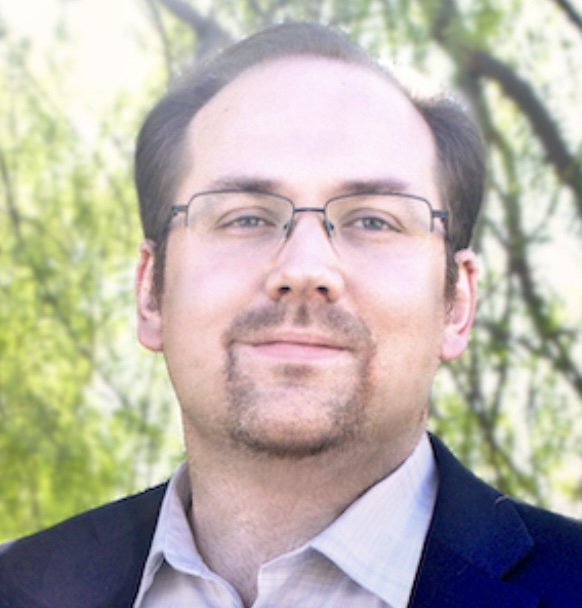 Evan Taylor Headshot